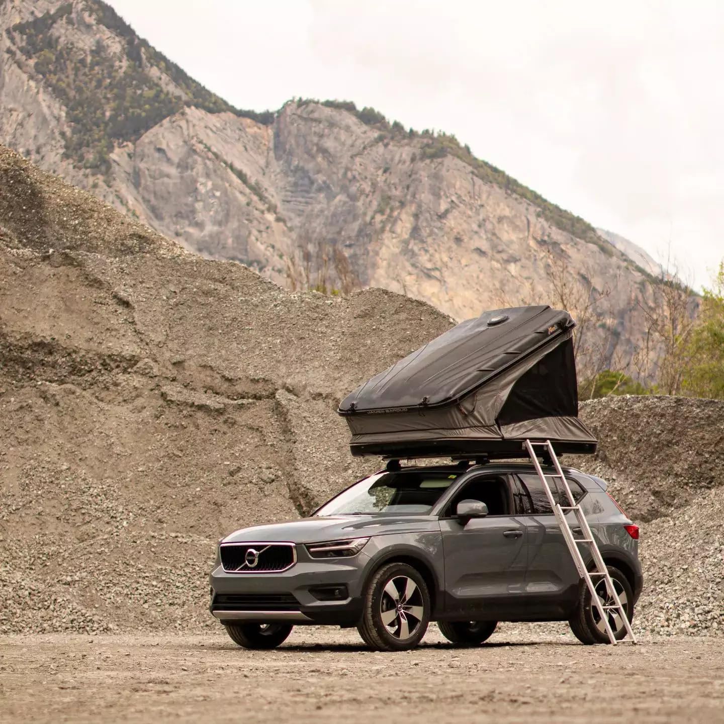 James Baroud Space rooftop tent,James Baroud Space tent pros cons,best hard shell rooftop tent,James Baroud vs iKamper,James Baroud Space tent worth buying,rooftop tent for SUV truck overlanding unboxing and complete package contents