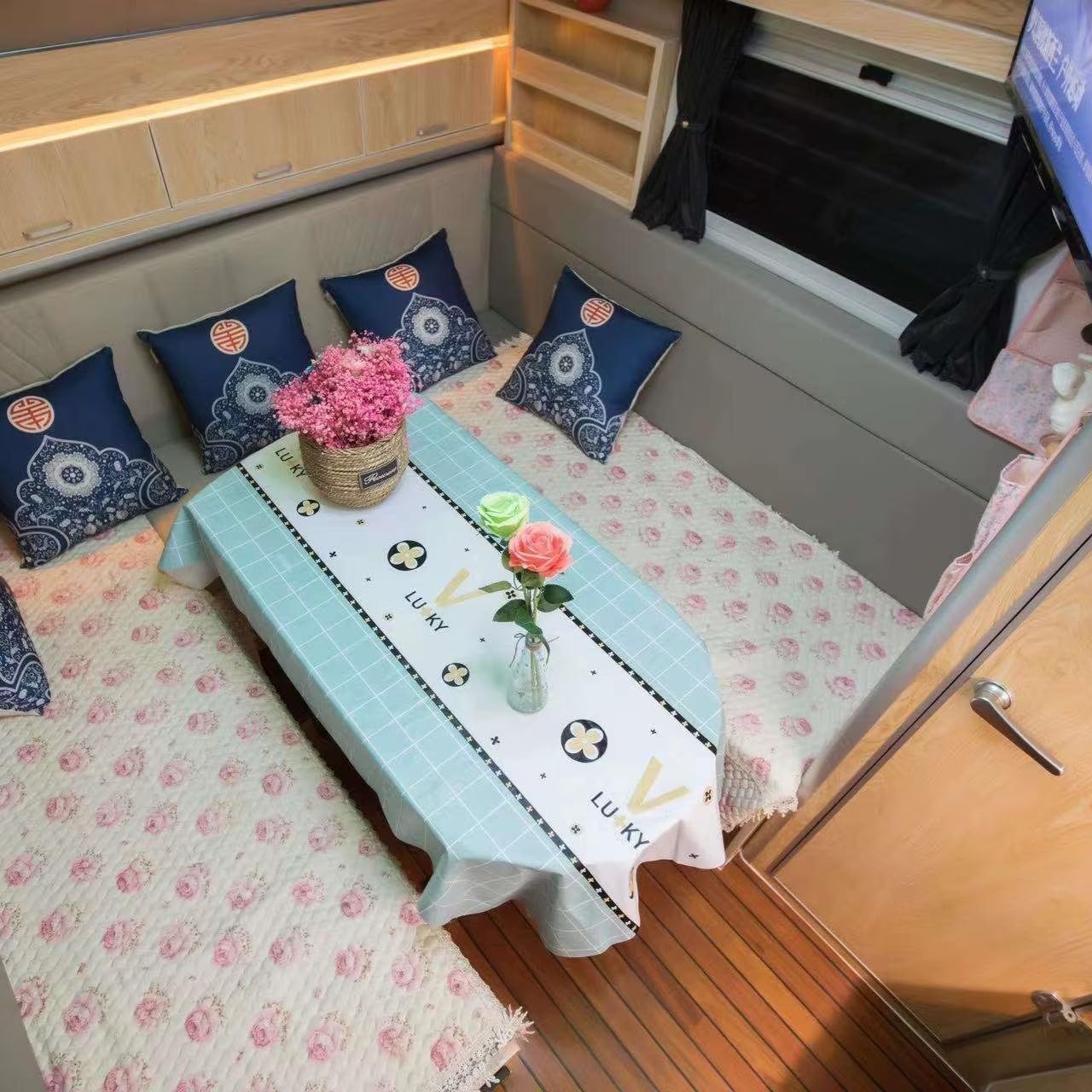 best solar powered teardrop trailer,solar teardrop camper worth buying,teardrop trailer with solar pros cons,best off grid travel trailer,solar powered camper vs alternatives,should I buy a solar teardrop unboxing and complete package contents