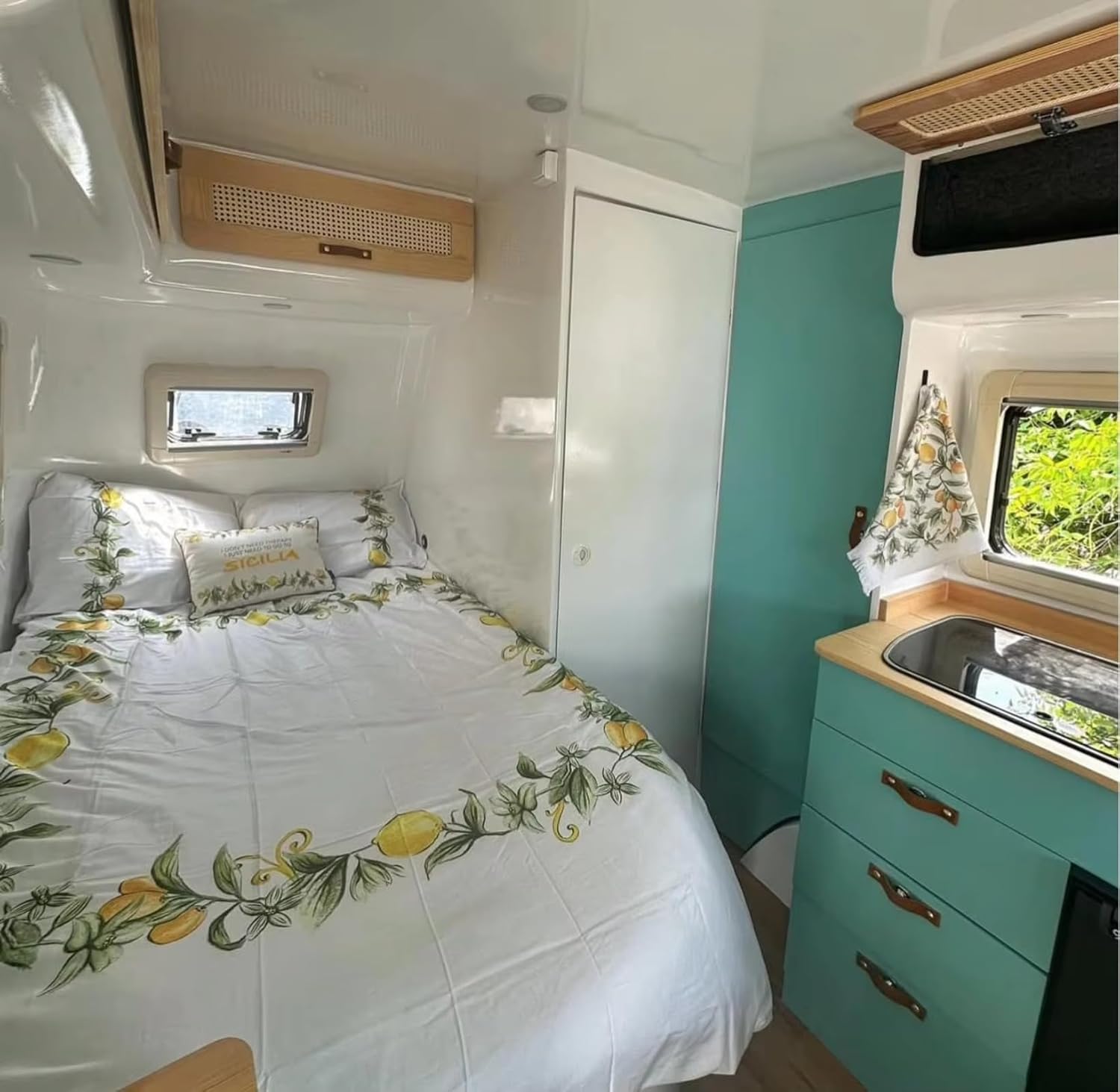 Step-by-step guide for buy 4x4 off road camper trailer,best off road travel trailer,4x4 camper trailer worth it,off road camper trailer pros cons,should I buy a 4x4 camper,off road camper vs motorhome - complete tutorial