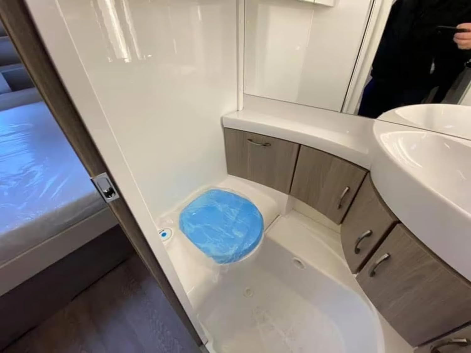 buy 4x4 off road camper trailer,best off road travel trailer,4x4 camper trailer worth it,off road camper trailer pros cons,should I buy a 4x4 camper,off road camper vs motorhome performance testing and real-world results