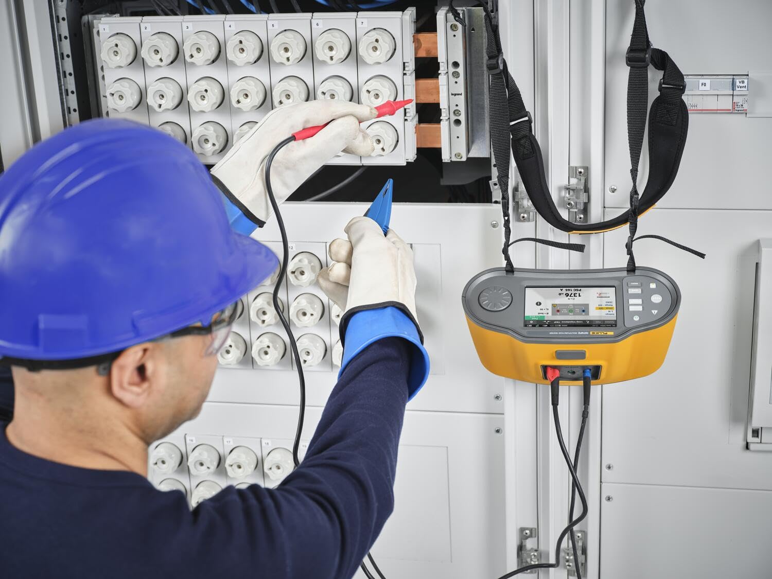 buy Fluke 1674 FC installation tester,Fluke 1674 FC pros cons,best multifunction installation tester,Fluke 1674 FC vs alternatives,should I buy Fluke 1674 FC,Fluke 1674 FC worth buying performance testing and real-world results