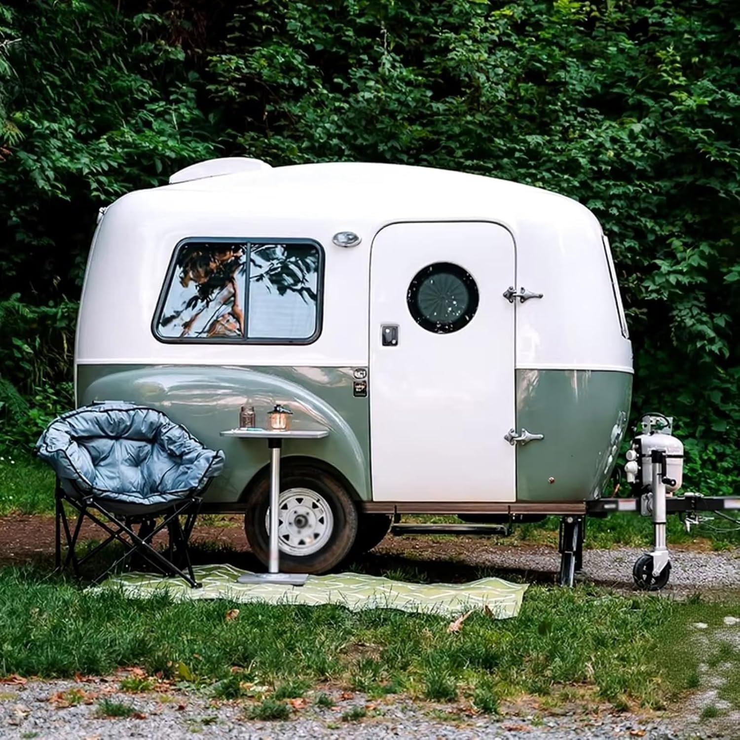 buy lightweight teardrop camper,lightweight teardrop camper worth it,best teardrop camper for off-road,teardrop camper pros and cons,should I buy a teardrop camper,teardrop camper vs travel trailer - detailed features and technical specifications