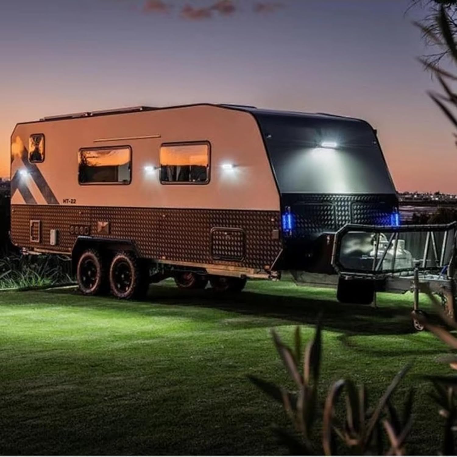 buy lightweight travel trailer,lightweight travel trailer worth buying,best lightweight travel trailer for family,lightweight travel trailer pros cons,should I buy a lightweight travel trailer,lightweight travel trailer vs motorhome - detailed features and technical specifications