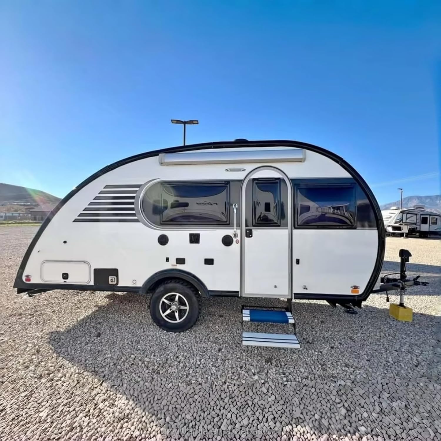 buy teardrop camper trailer,teardrop camper worth buying,best lightweight travel trailer,teardrop camper pros cons,teardrop vs pop-up camper,should I buy a teardrop camper unboxing and complete package contents