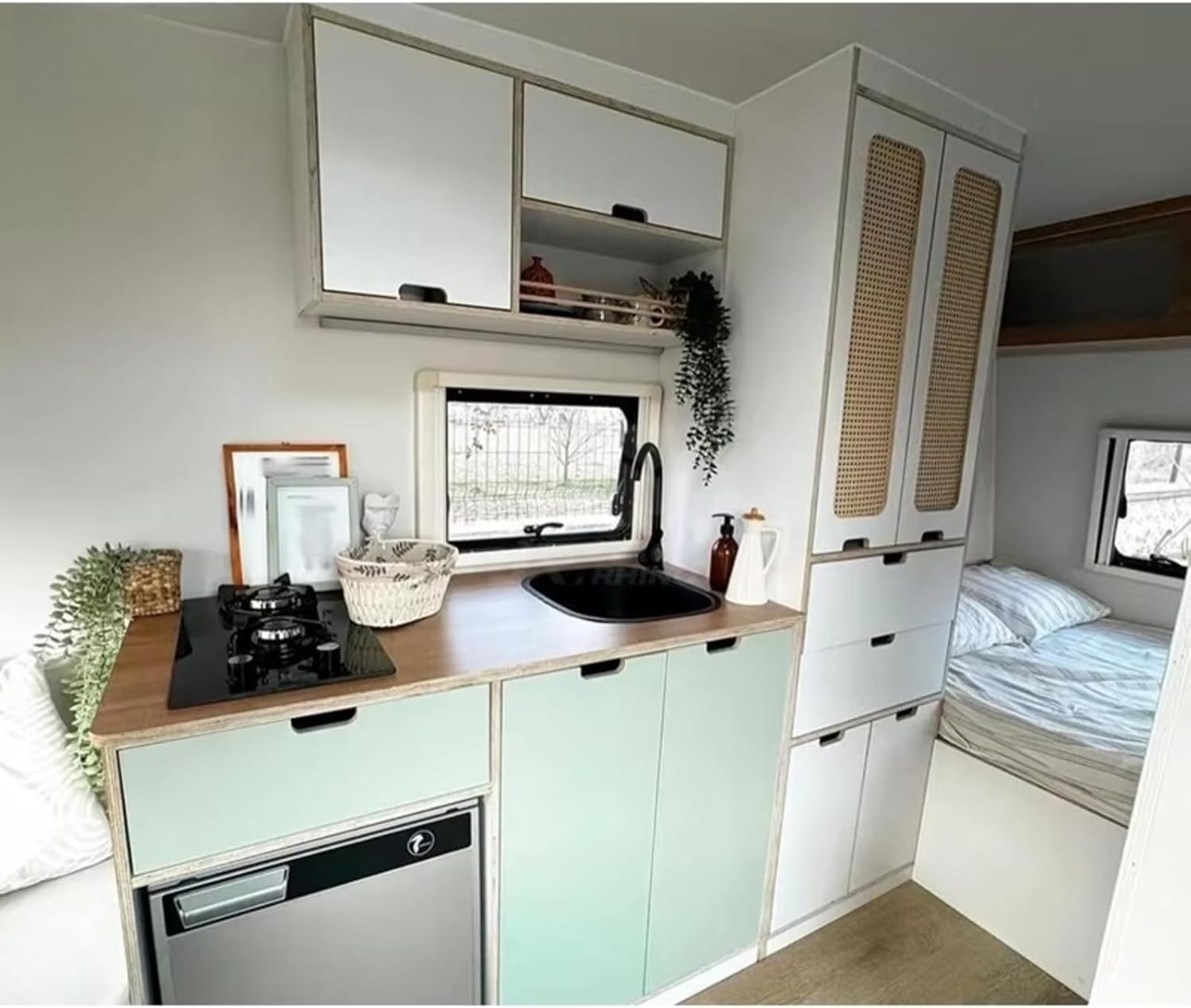 buy teardrop camper trailer,teardrop trailer worth buying,best lightweight travel trailer,teardrop camper pros cons,should I buy a teardrop trailer,teardrop vs pop up camper performance testing and real-world results