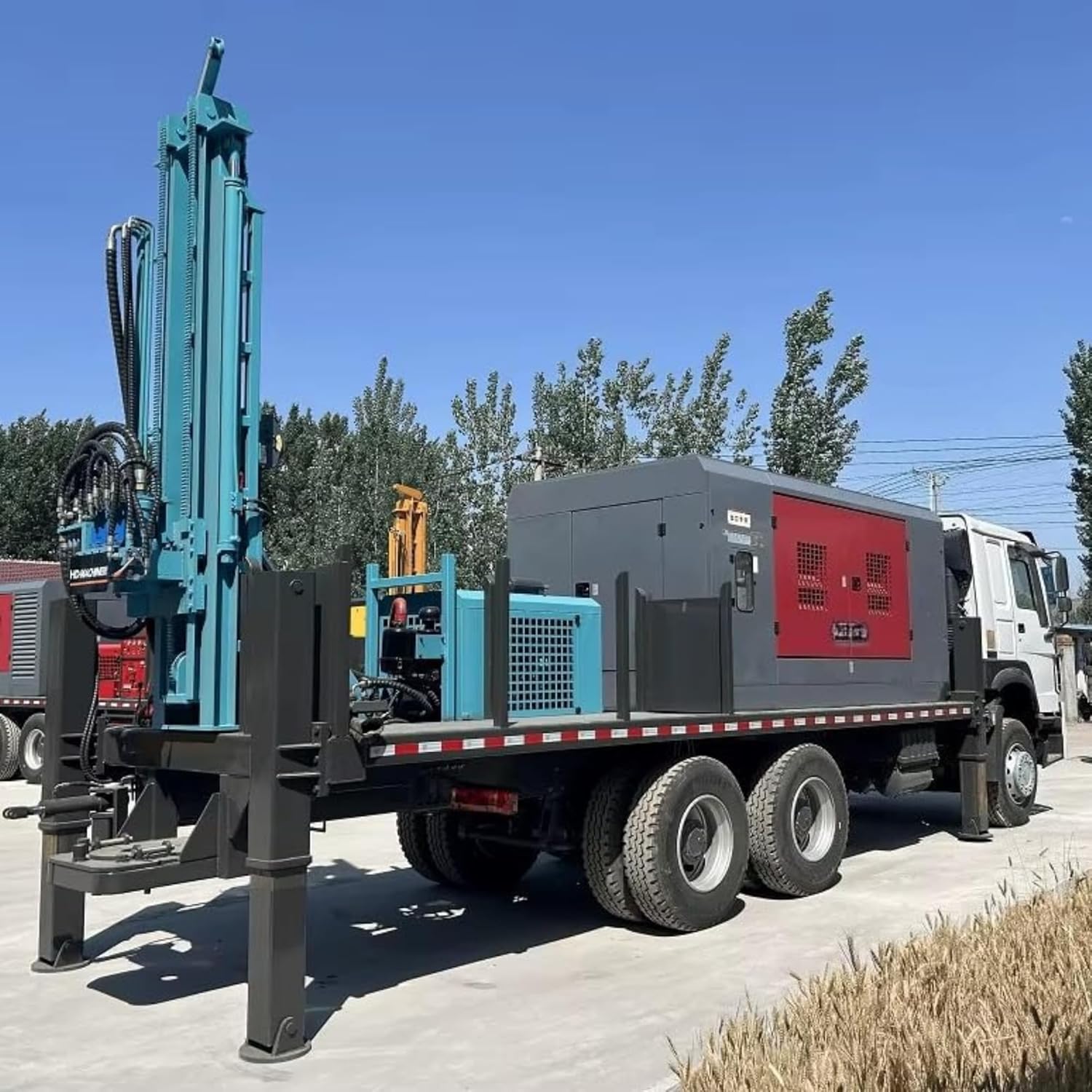buy tracked hydraulic core drill rig,tracked hydraulic drill rig worth it,tracked core drill pros cons,best truck mounted drilling machine,hydraulic core drill vs alternatives,should I buy a tracked drill rig - detailed features and technical specifications