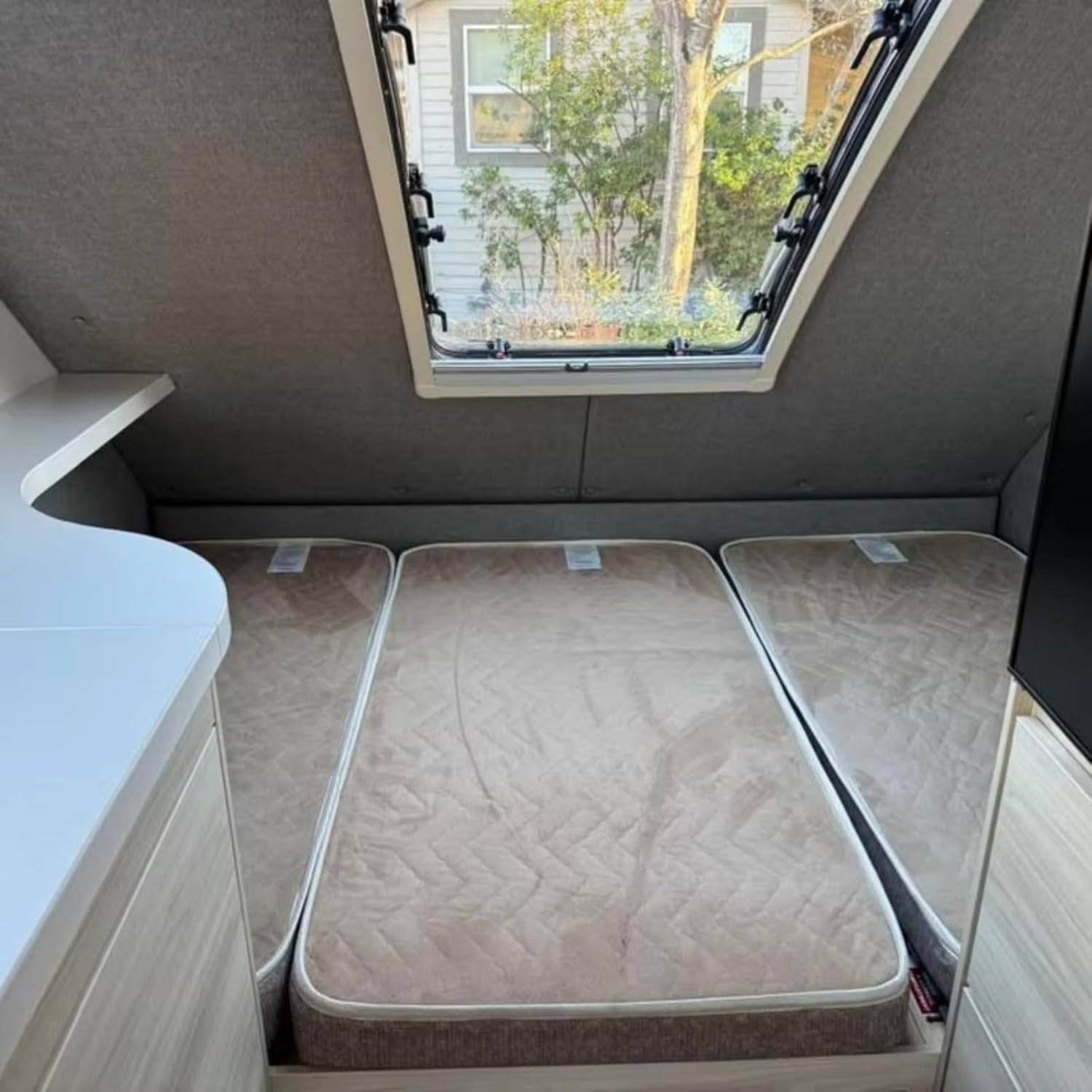 teardrop camper trailer worth it,should I buy a teardrop camper,teardrop camper pros and cons,best lightweight travel trailer,teardrop camper vs pop up,teardrop camper worth buying performance testing and real-world results